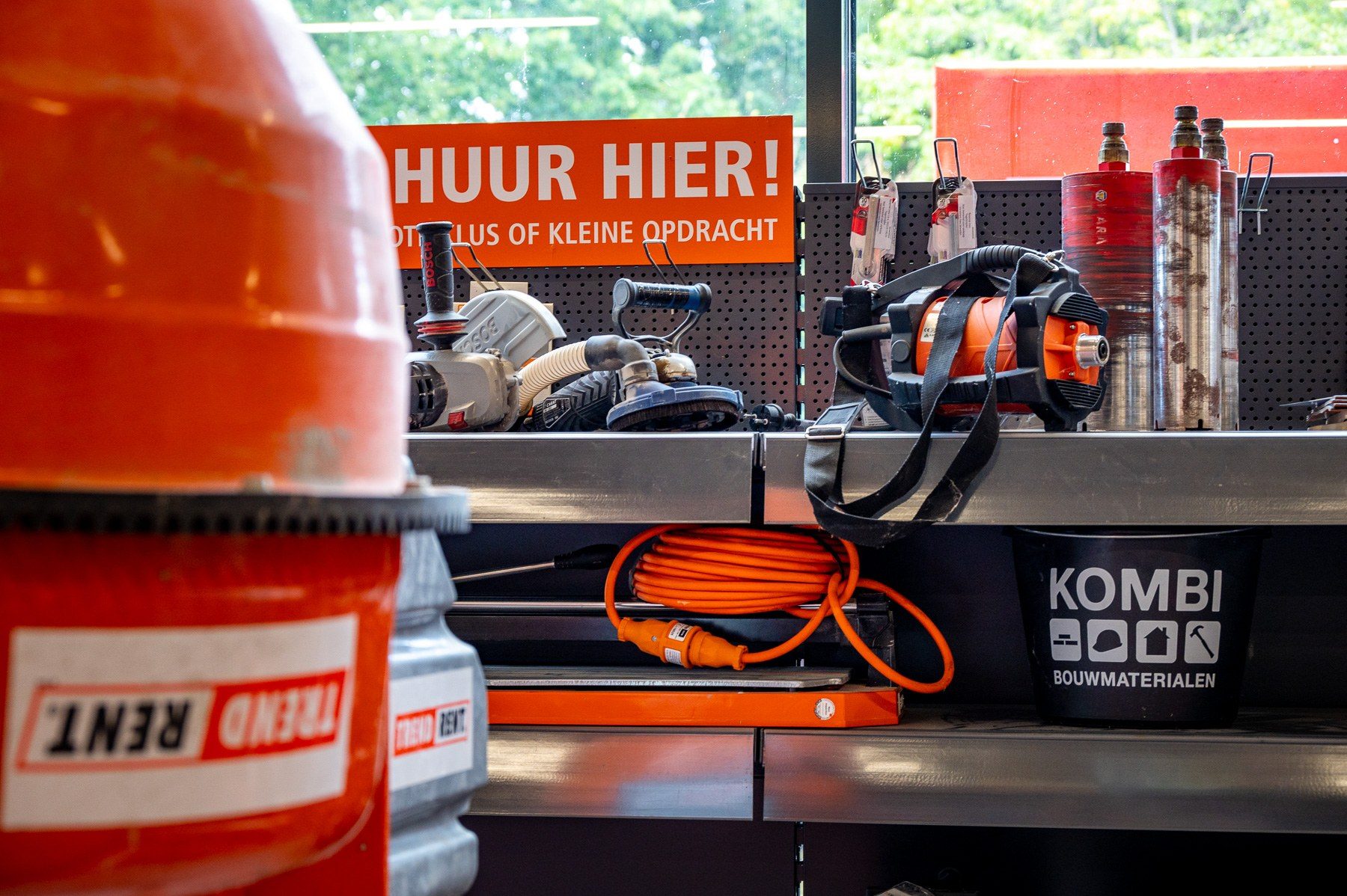 Materialen huren bij KOMBI huurservice