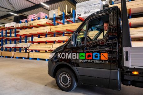 thumb-Hout en Plaat busje