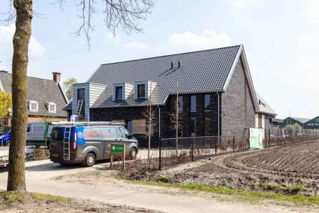 thumb-Zijkant woonhuis luxe woonhuis dakpan en gevelsteen