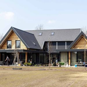 Project Wienerberger gevelstenen en dakpannen