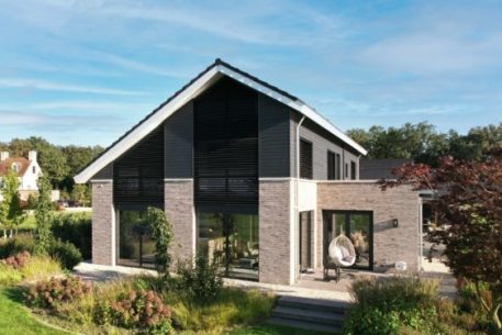 Cape cod houtengevelbekleding achterkant huis