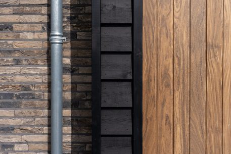 combinatie, houten gevelbekleding van cape cod en stenen